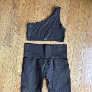 Brown sculptflex set active set- size medium. Great condition